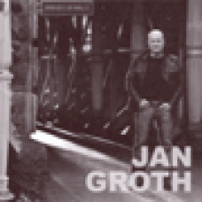 Groth, Jan : Bridges or walls Groth, Jan : Bridges or walls